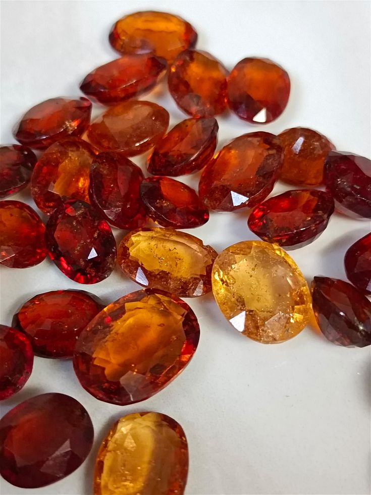 Premium Natural Garnet Hessonite !! Mix Lot ! 250 CRT ! from African Mines - Authentic, Rare, and High-Quality Gemstones for Collectors !!